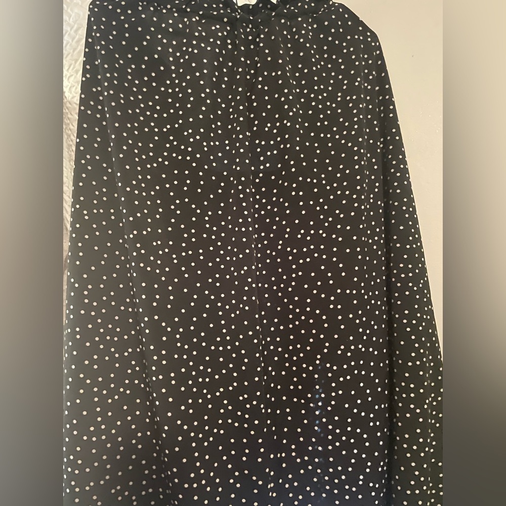 Cute midi micro polka dot skirt! All season wear!
